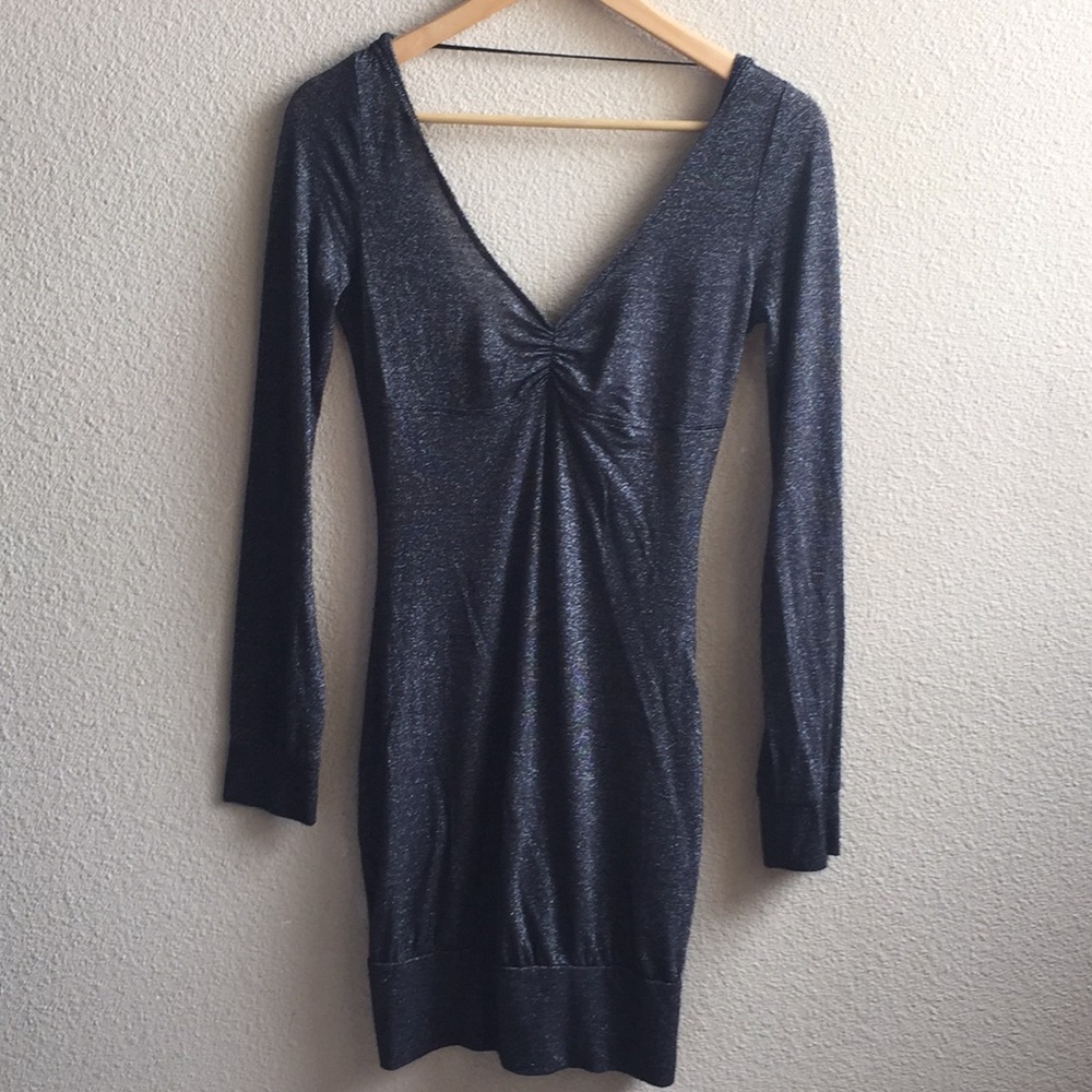 Shimmery body-con dress 🖤3 for $6🖤